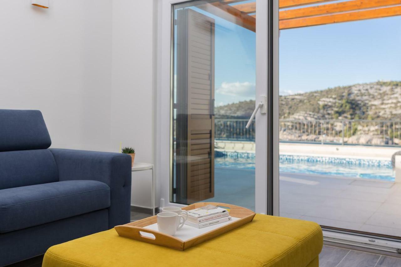 Villa Diomedes With The Sea View And The Pool Rogoznica  Exterior photo