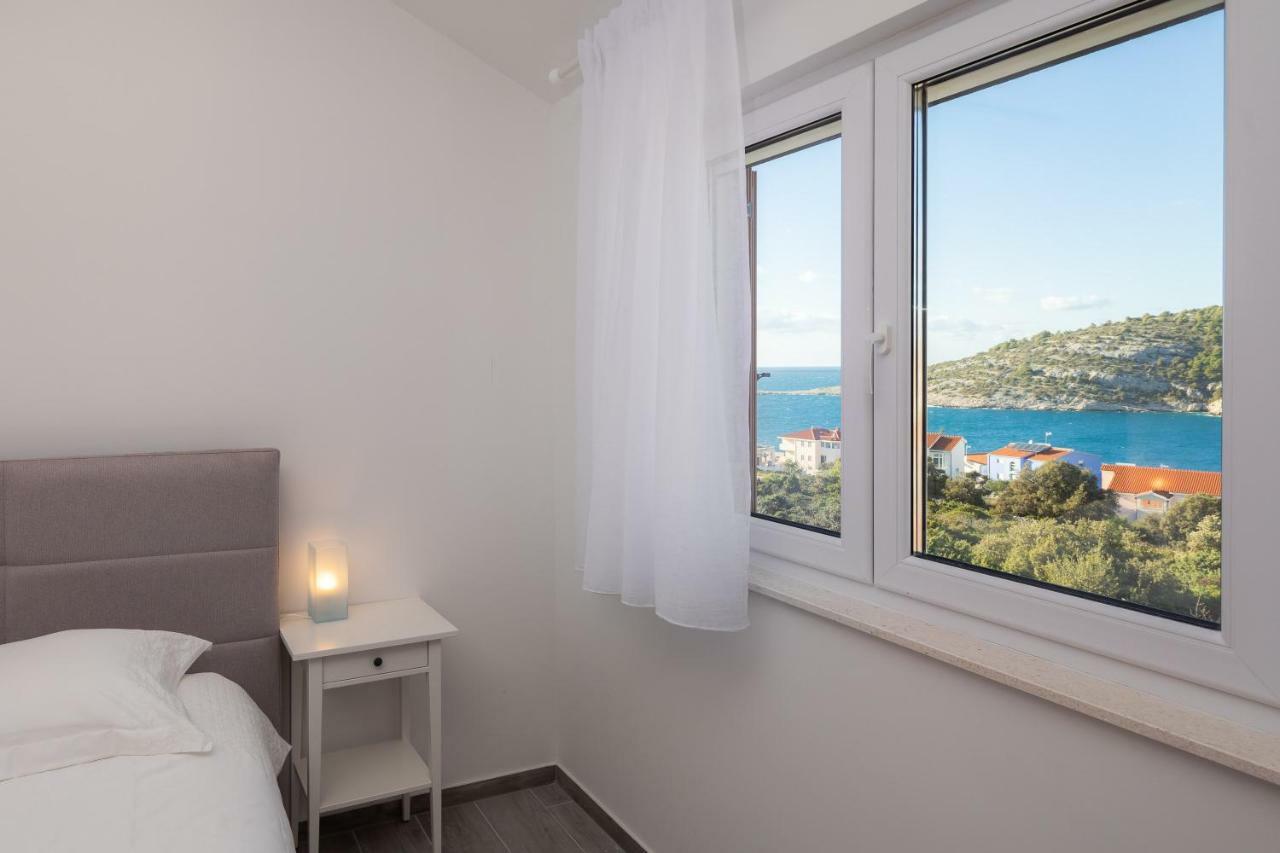 Villa Diomedes With The Sea View And The Pool Rogoznica  Exterior photo